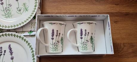 Súprava levanduľové šálky a taniere,