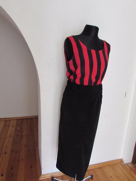 Letný  elegantný kostým, 38