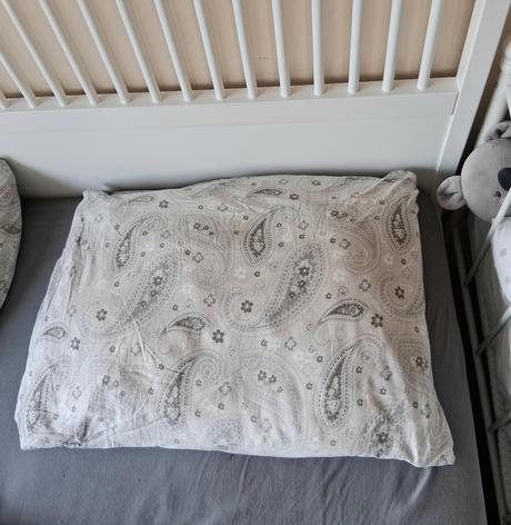 Obliečka na vankúš ako nová, 