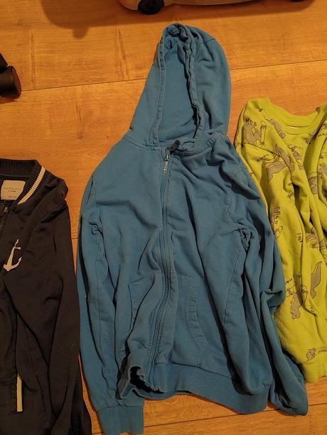 Všetky mikiny spolu, 140