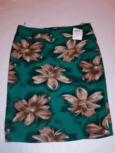 Zelená sukňa s kvetmi nová, 42
