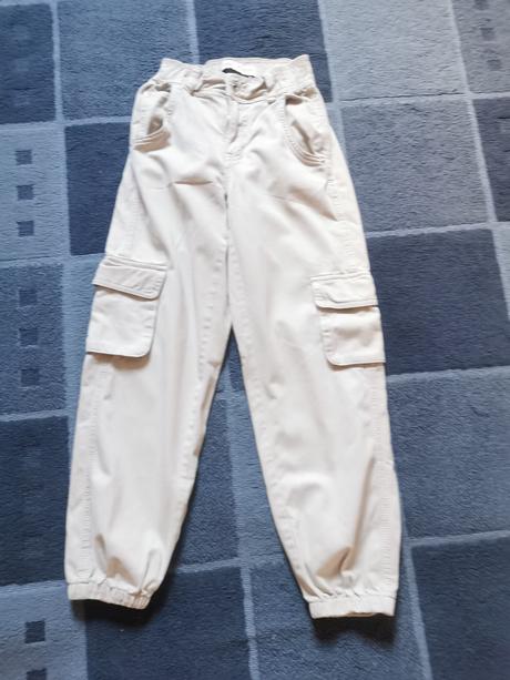 Nohavice, bershka,158