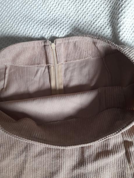 Bezova kordova sukna, l