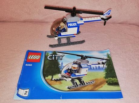 Lego city policajne auticka,