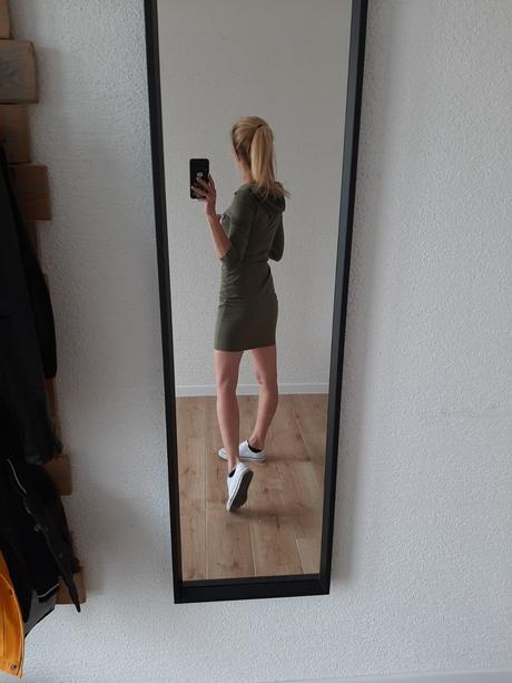 Teplákové šaty, fishbone,xs