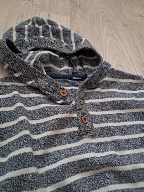Svetrikove tričko, f&f,134