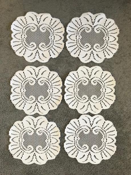 6 ks ozdobná dečka / obrúsok, 