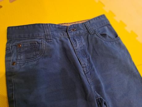 Modré nohavice veľmi dobry stav na úzku postavu, 152