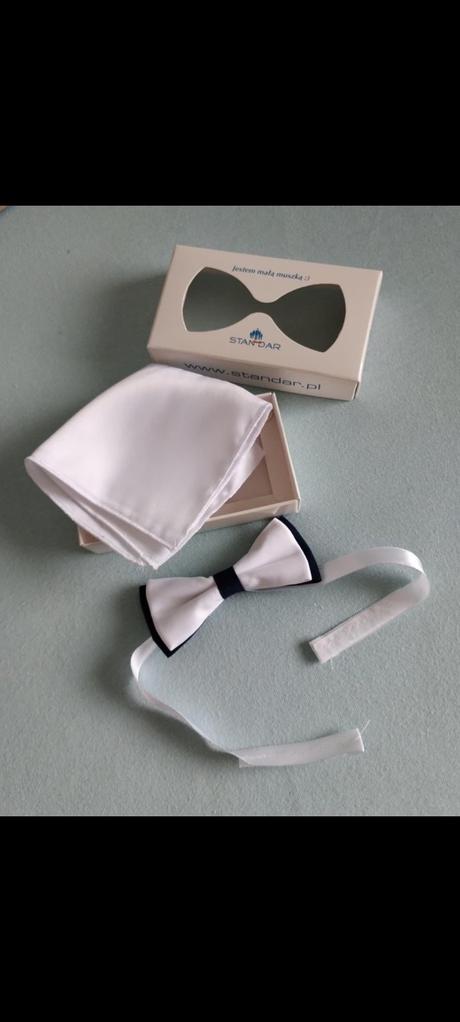 Oblek+košeľa+opasok+topánky+motýlik, 152