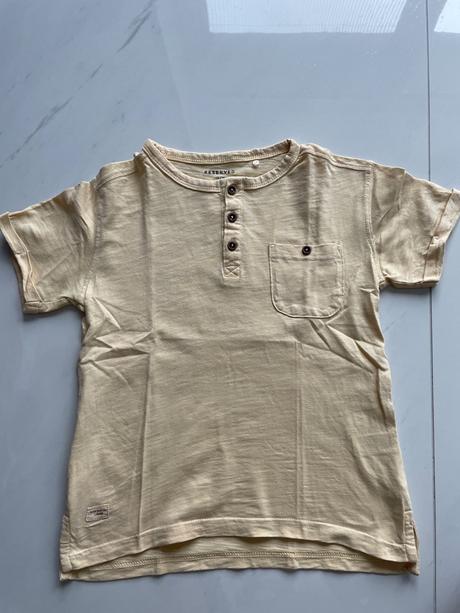 Tricko, reserved,128