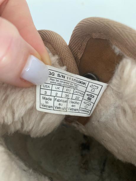 Dievcenske uggy, ugg,35