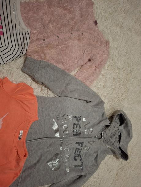 Dievčenské oblečenie, 122–134