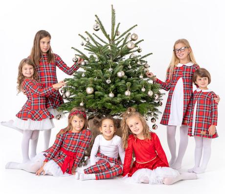 Krásne kárované šaty značky zuppa, pc 45 eur, 146