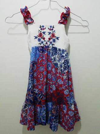 Vzorované vyšívané šaty, 104