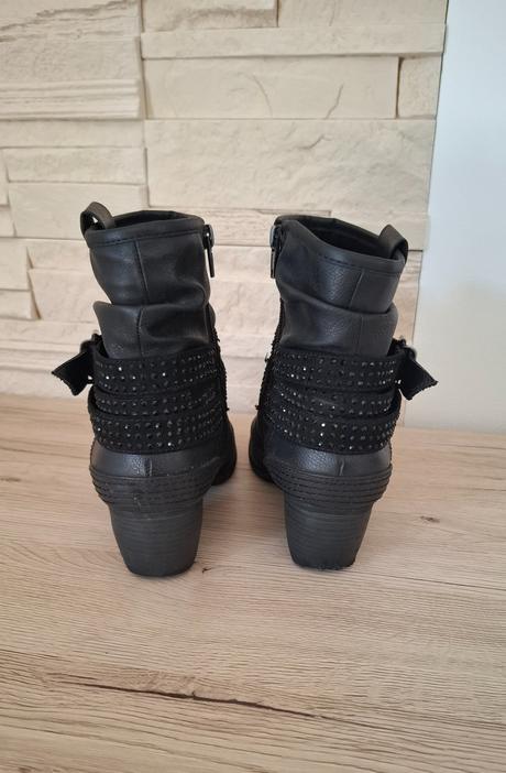 Členkove čižmy, deichmann,38