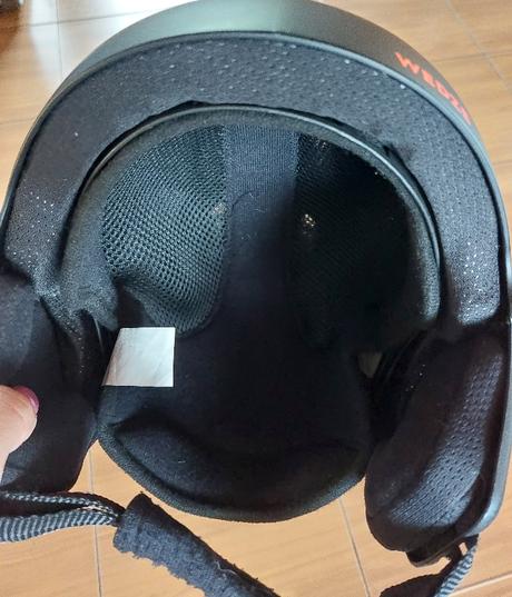 Predam lyžiarsku prilbu, xs