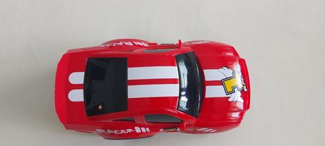 Racer 1 - auto na diaľkové ovládanie,