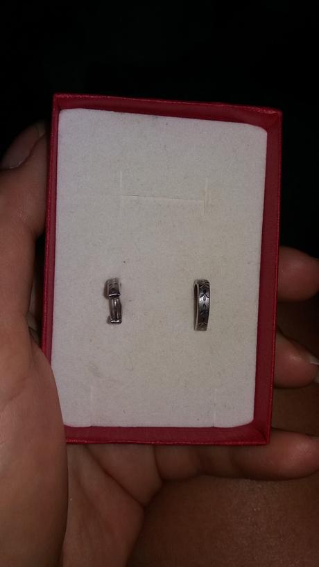 Strieborne nausnice, 