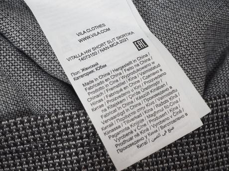 Kvalitná úpletová sukňa vila, s