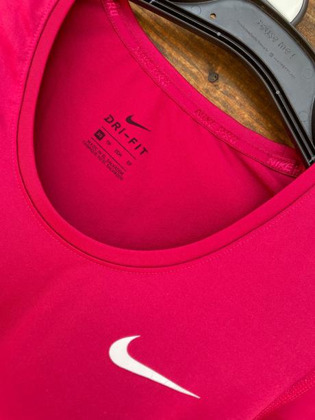 Nike pro tričko, nike,xs