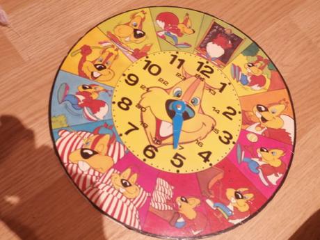 Domino časti + papierové nástenné hodiny, 