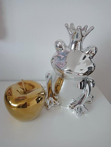 Dekorácie z keramiky žabí princ-zlaté jablko, 