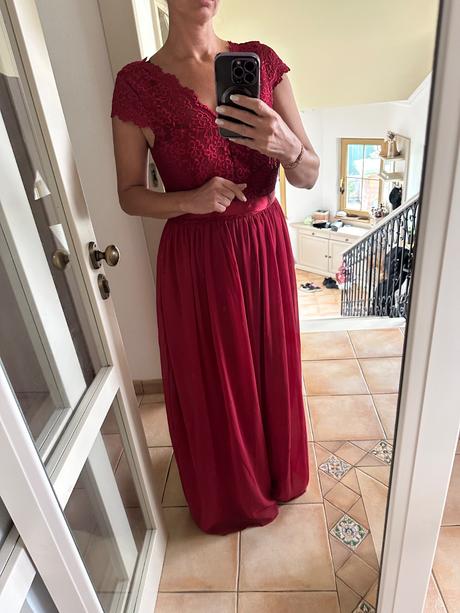 Slávnostne šaty, m