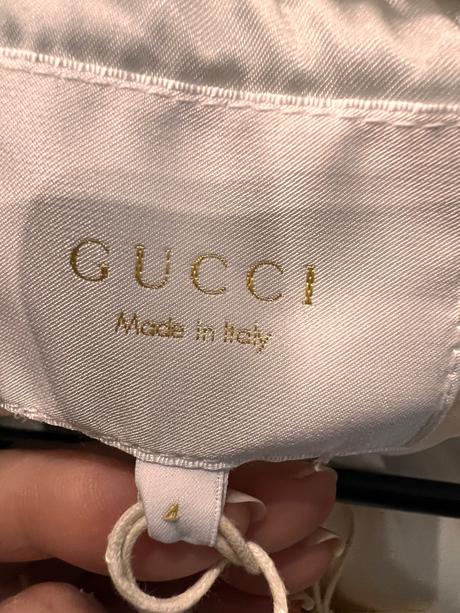 Gucci nová teplá vesta vel.4, 104
