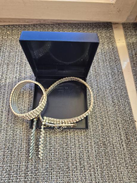 Náušnice plus dve naramky, 