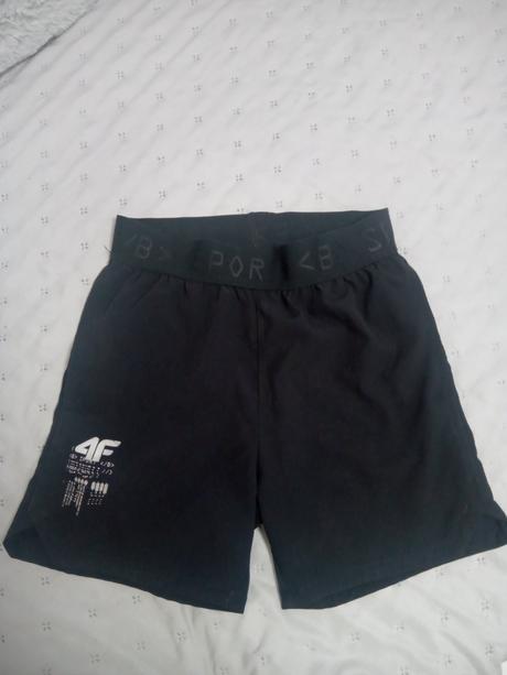 Krásne športové šortky 4f, 140