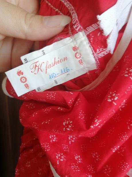 Folklórné šaty, 110