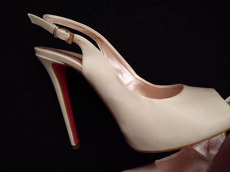 Kožené sandálky, 40