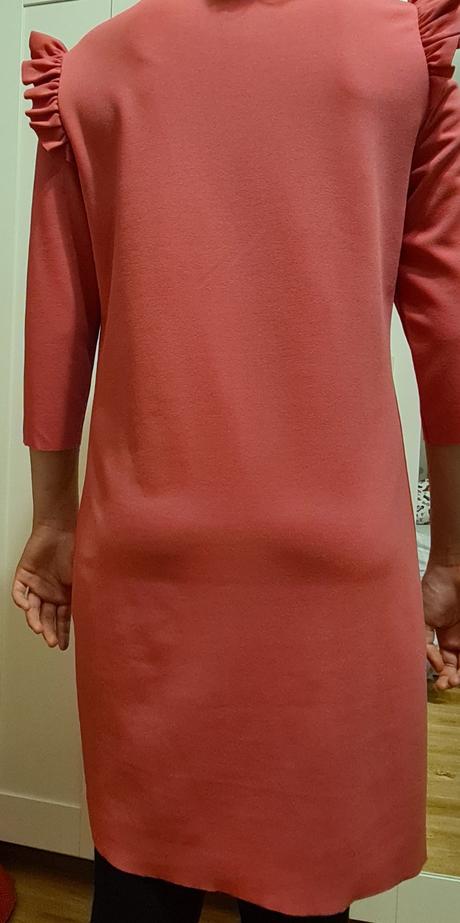 Ružové šaty, amisu