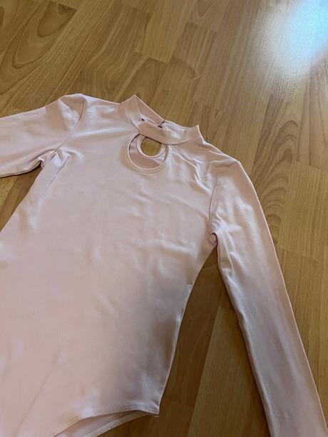 Bledoružové tanečné body, 134