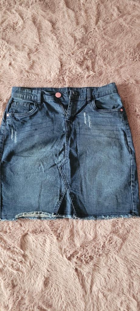 Riflová sukňa, 146