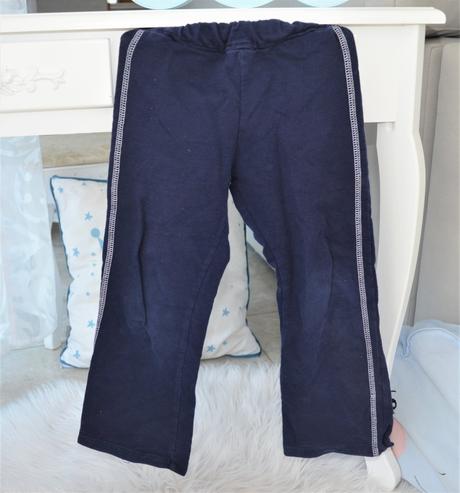 Tmavomodré tepláky-110, 110