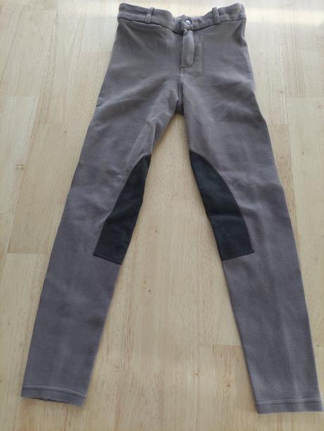 Hrubšie športové nohavice, decathlon,146