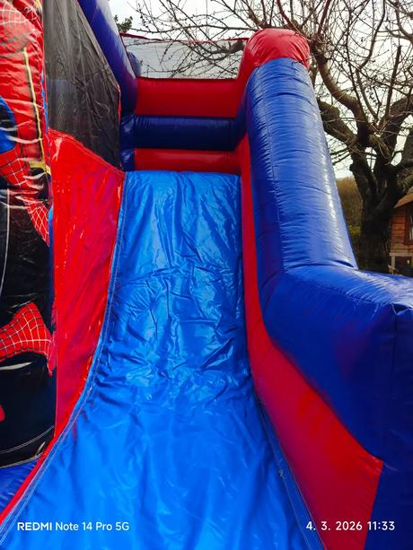 Skákací hrad spider-man, 