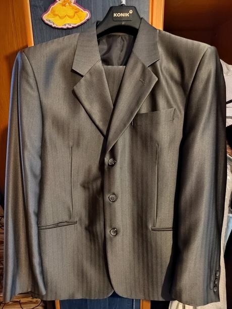 Elegantný oblek, 54