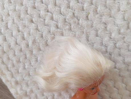 Ruffle fun riviera barbie 1994,
