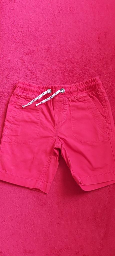 Červené kraťasy, palomino,92