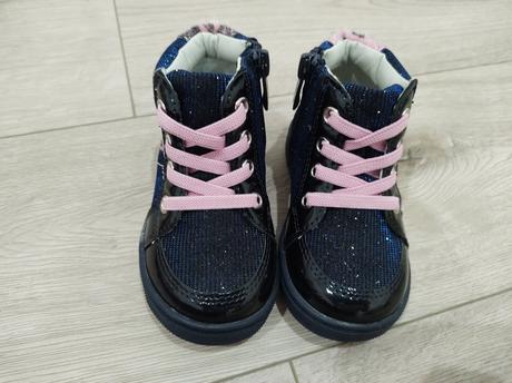Topánočky pre dievčatko, 20