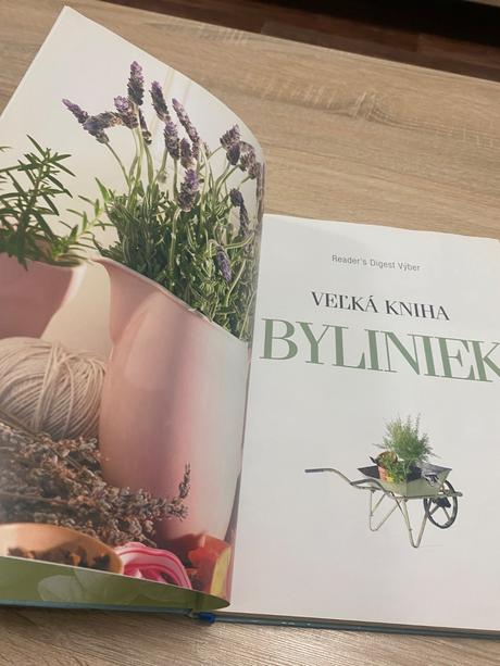 Velká kniha bylinek bylinky, 