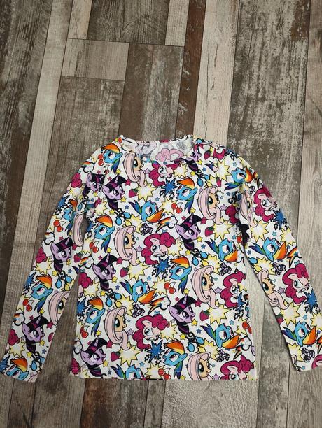 Dievčensky natelnik, 122