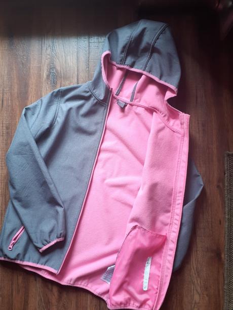 Dievcenska bunda, 146