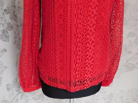 Pekna čipkovana bluzka, kappahl,38