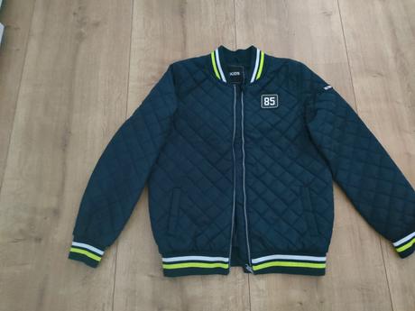 Prechodná bunda, 152