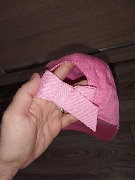 Šiltovka next, next,80