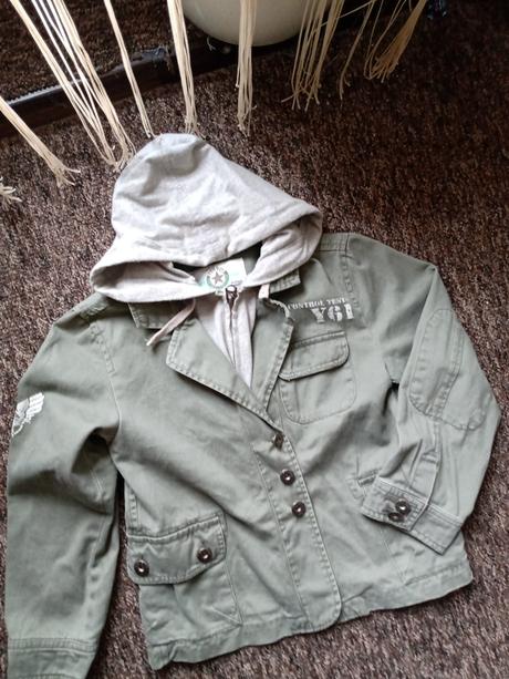 Mix oblečenia, 122–134