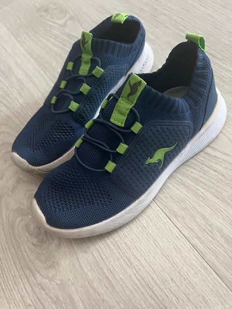 Tenisky, kangaroos,32